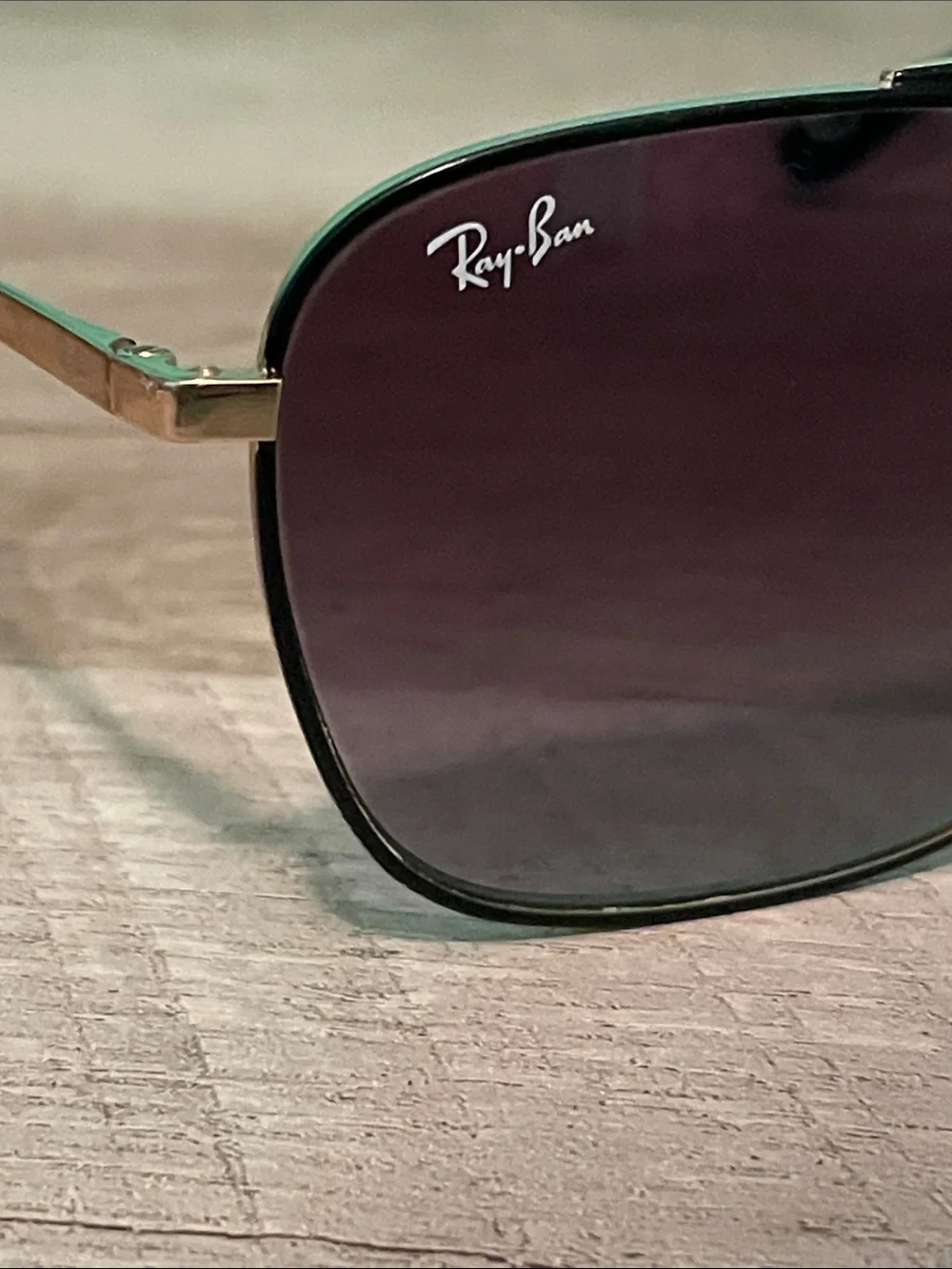 Ray-Ban scratches lenses